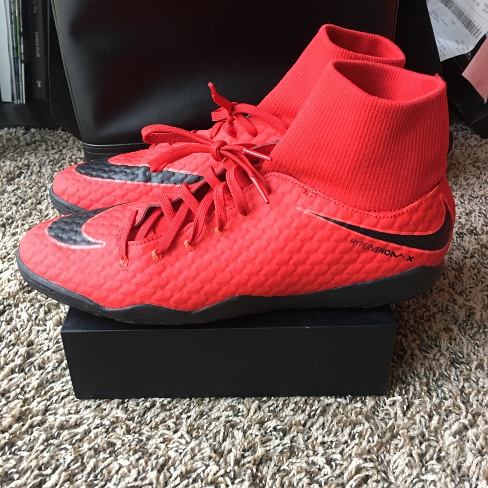 NIKE Hyper Venom X Turf Soccer Men’s Shoes (used)
